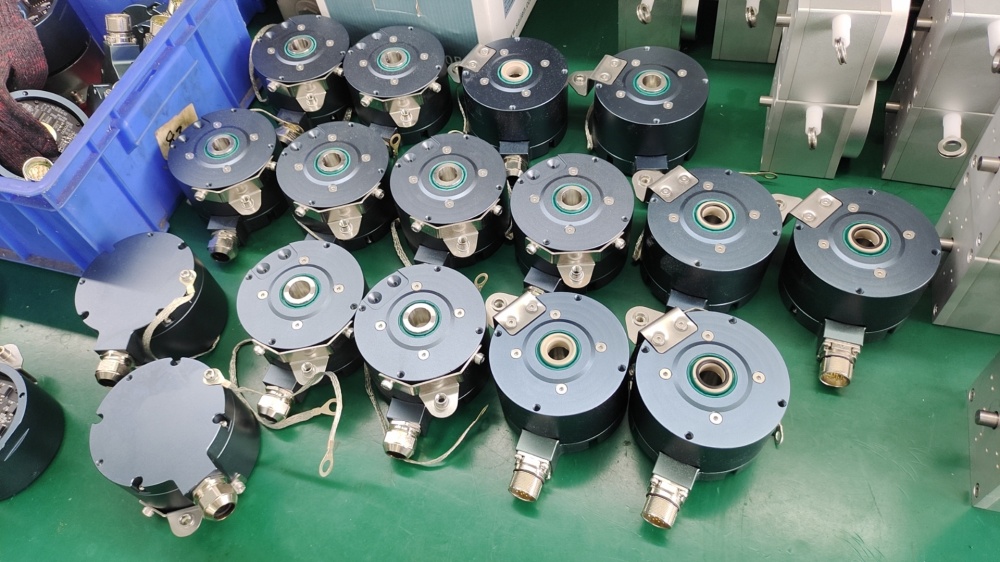 737292-01-Leine Linde XHI 861900226-2048