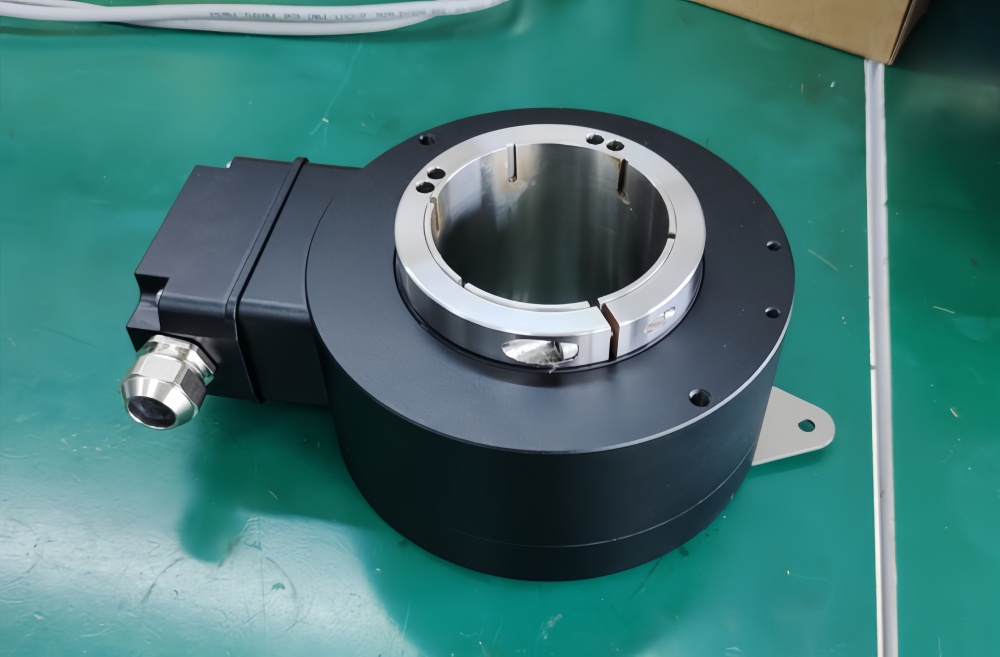 HOG161 DN 1024 I 75H7 Baumer Incremental encoders