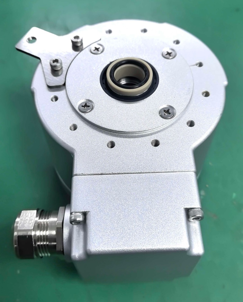 770954-01 XHI803 Blind Hollow Shaft Incremental Encoder-EncoderWorks